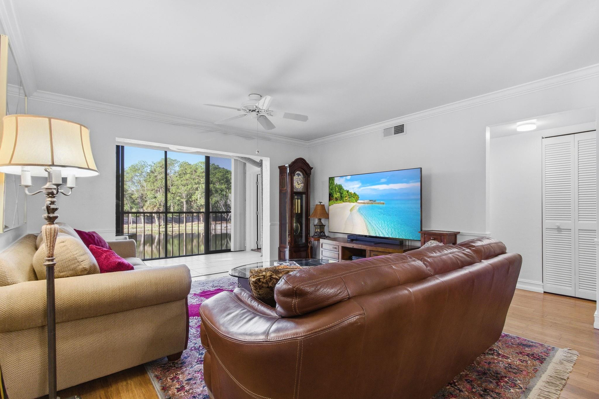 FOXWOOD CONDOMINIUM III - Residential