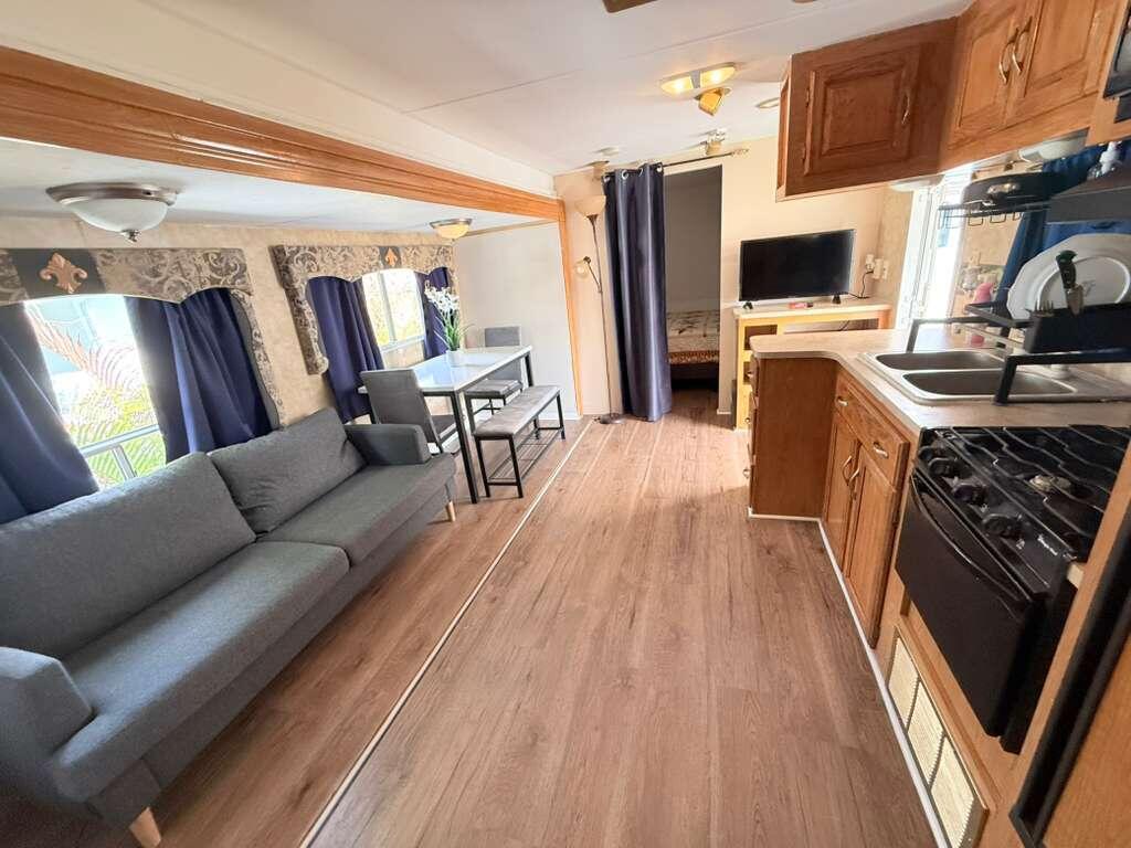 PORT ST LUCIE SECTION 11 - Residential Lease