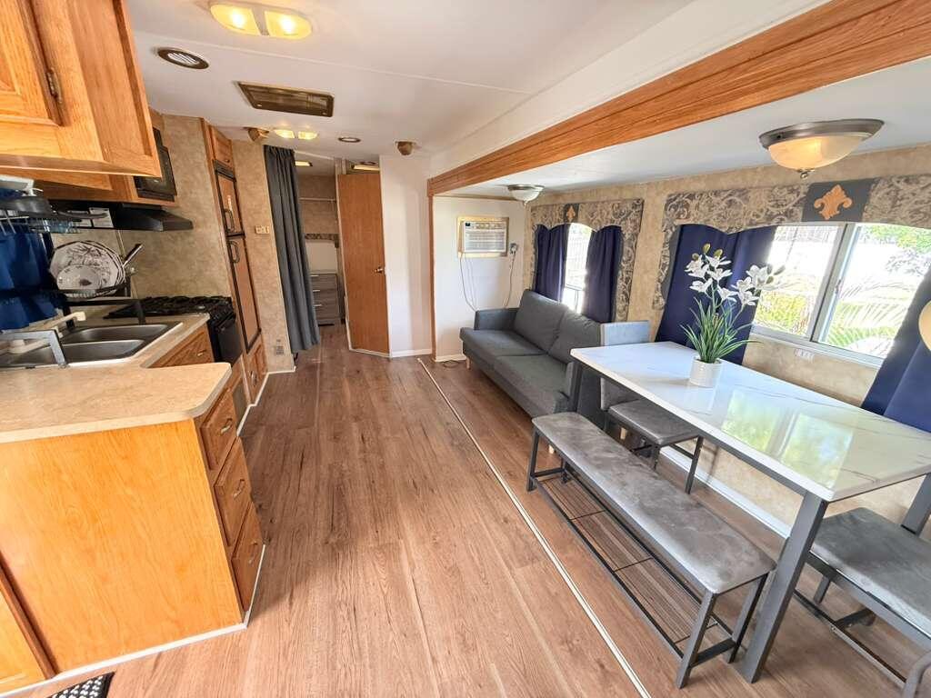 PORT ST LUCIE SECTION 11 - Residential Lease