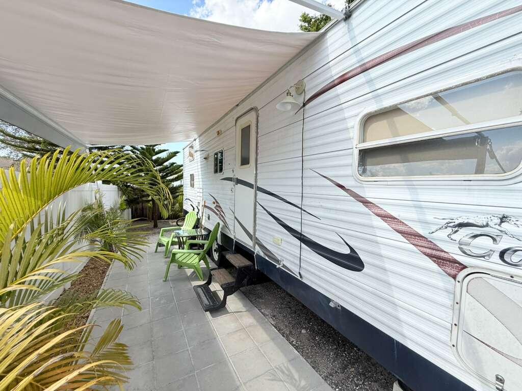 PORT ST LUCIE SECTION 11 - Residential Lease