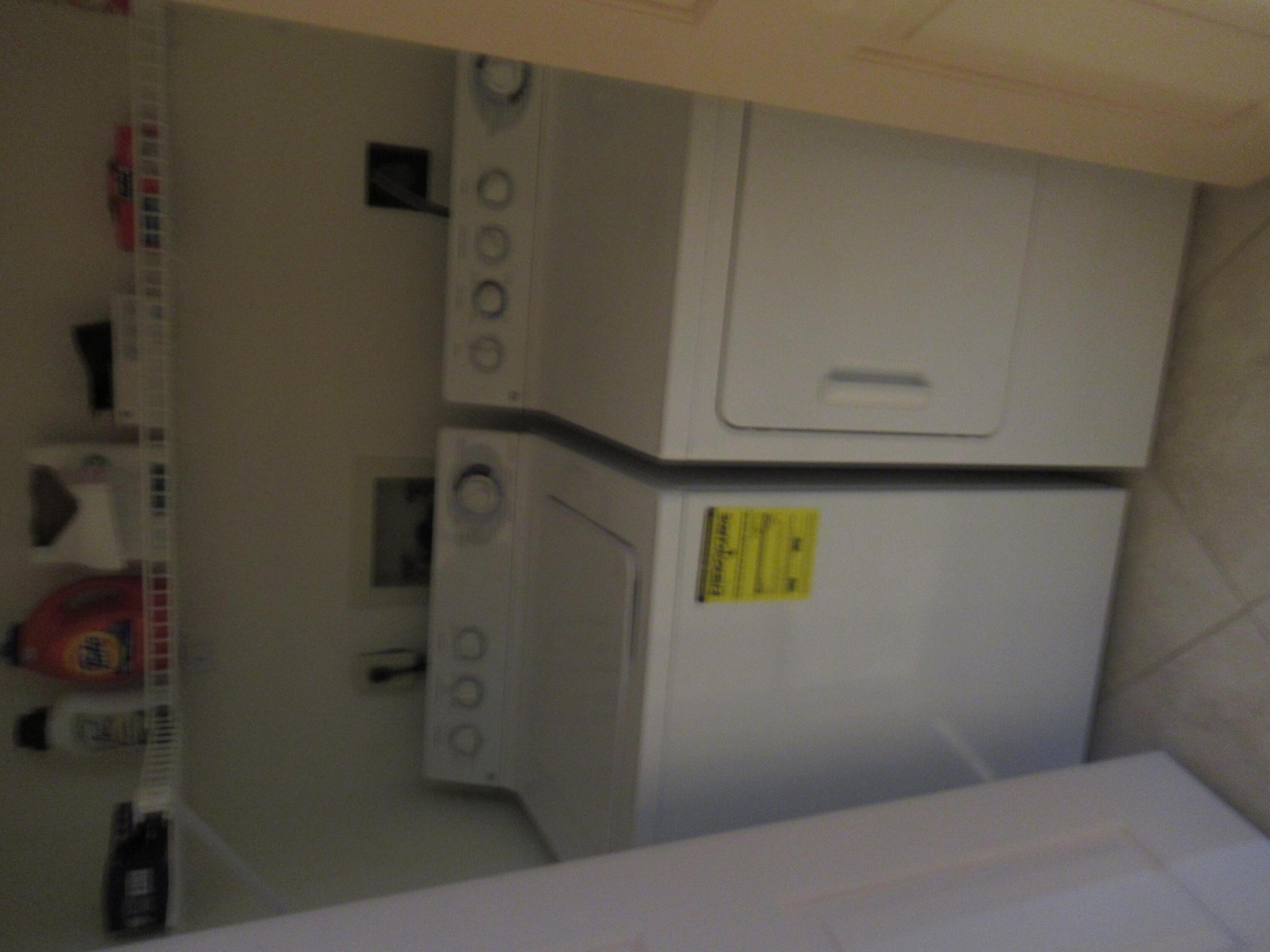 LEXINGTON GREEN CONDO - Residential Lease