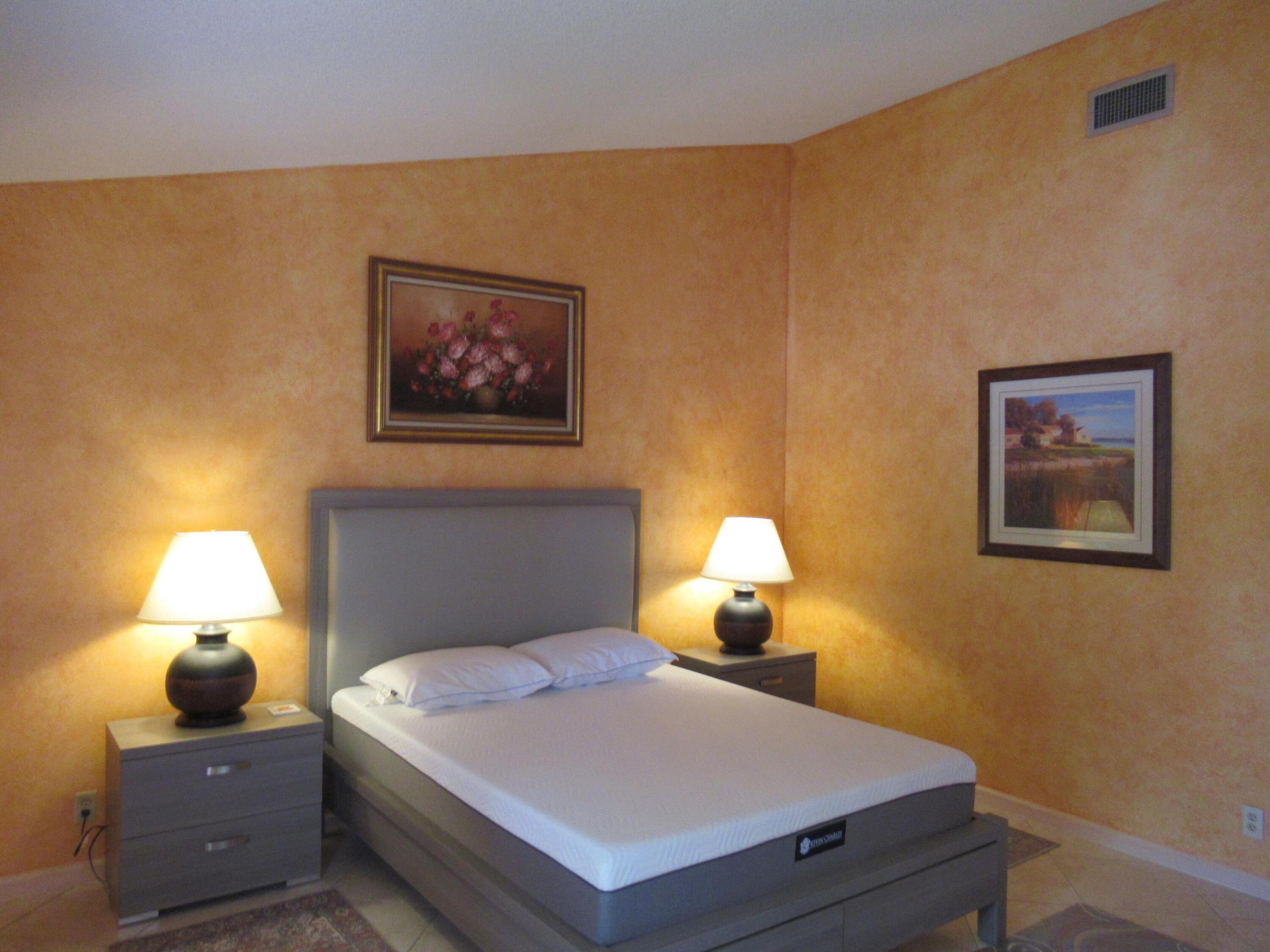 LEXINGTON GREEN CONDO - Residential Lease