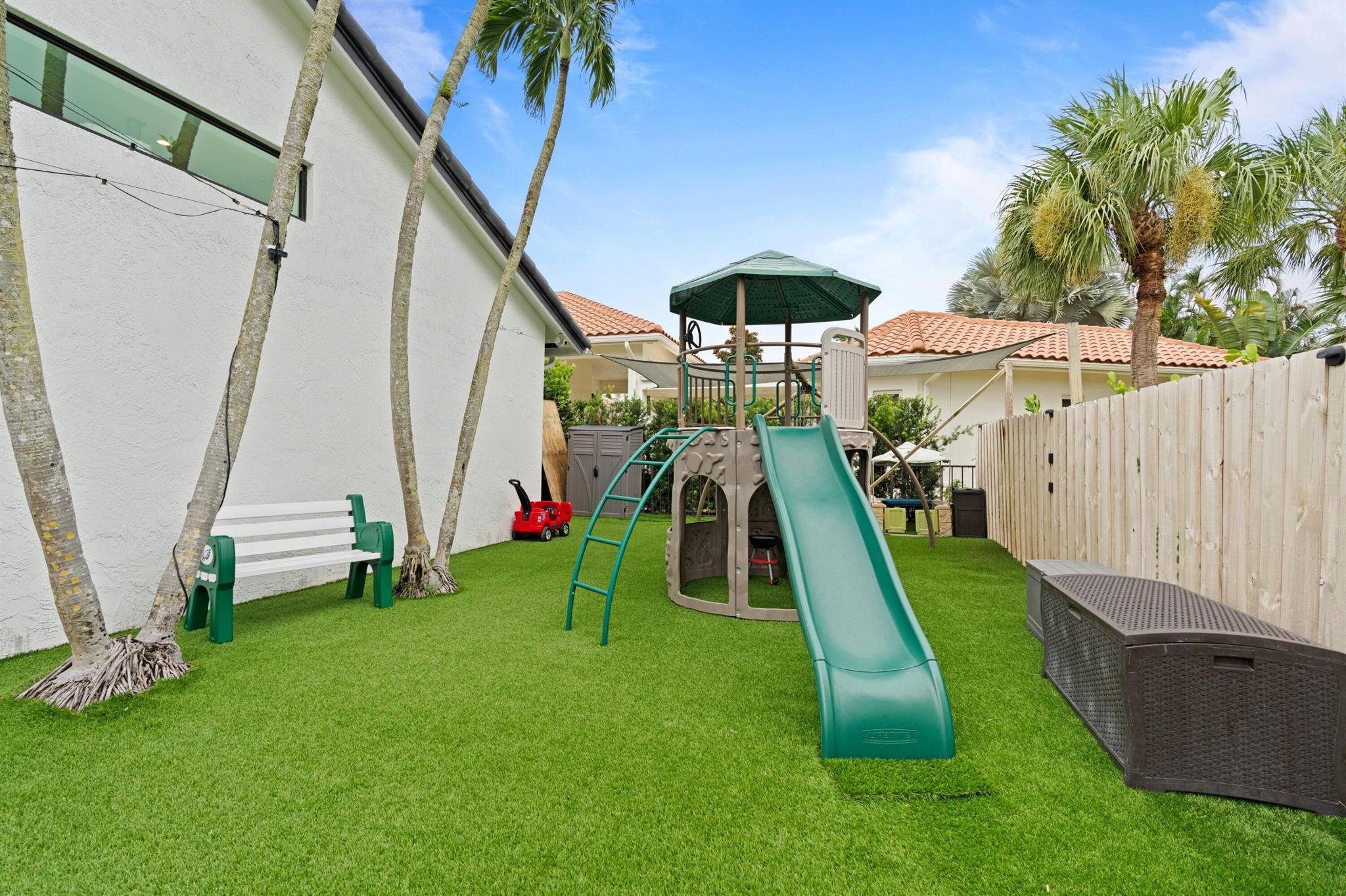 BERMUDA RUN - Residential