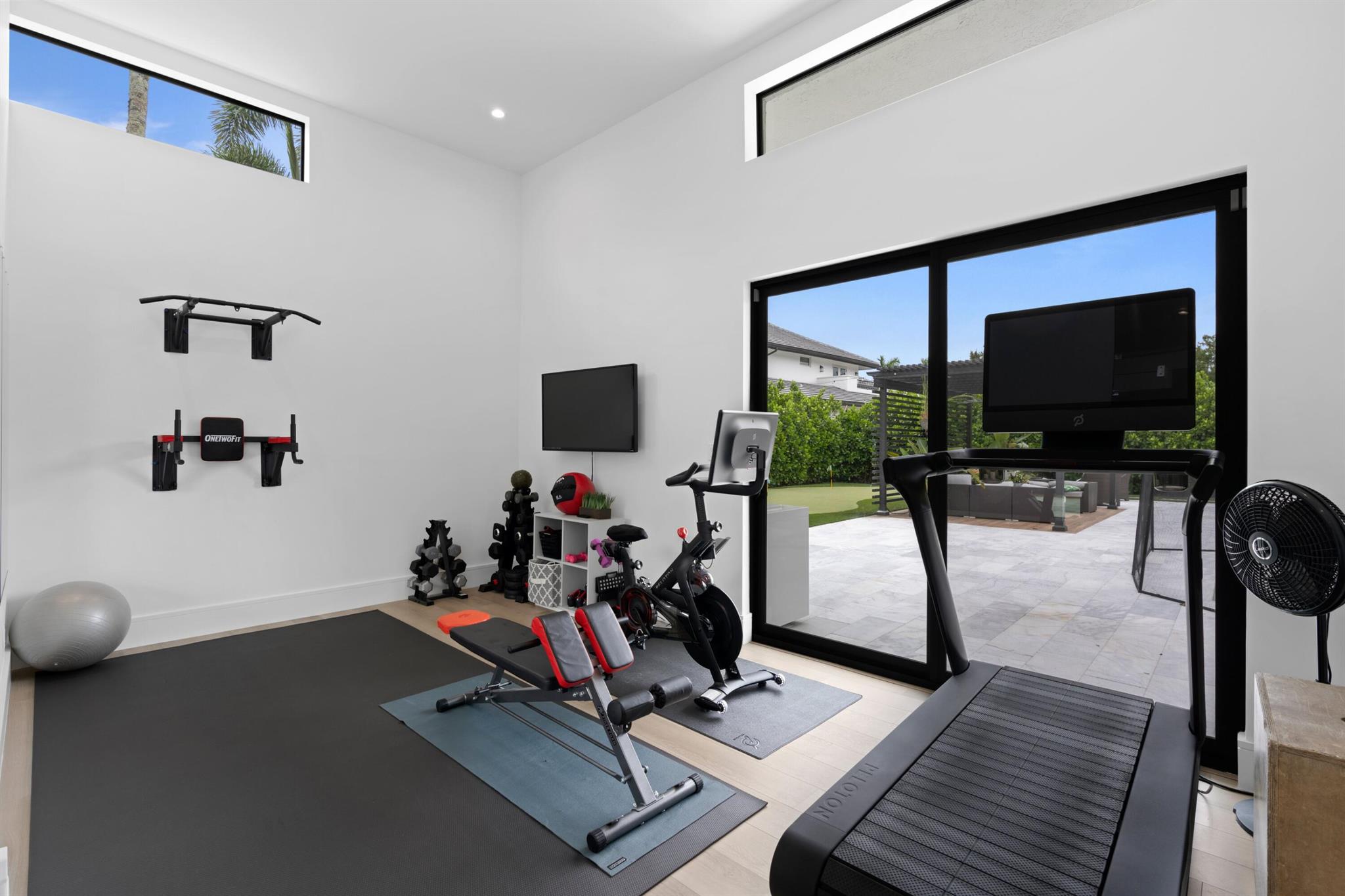 BERMUDA RUN - Residential