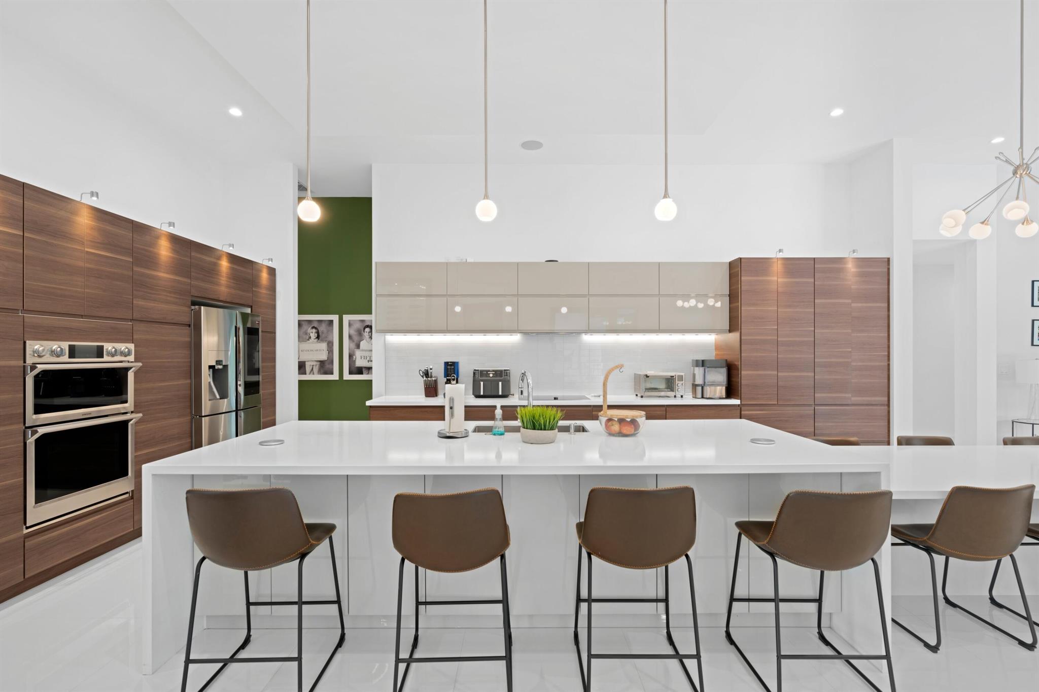 BERMUDA RUN - Residential