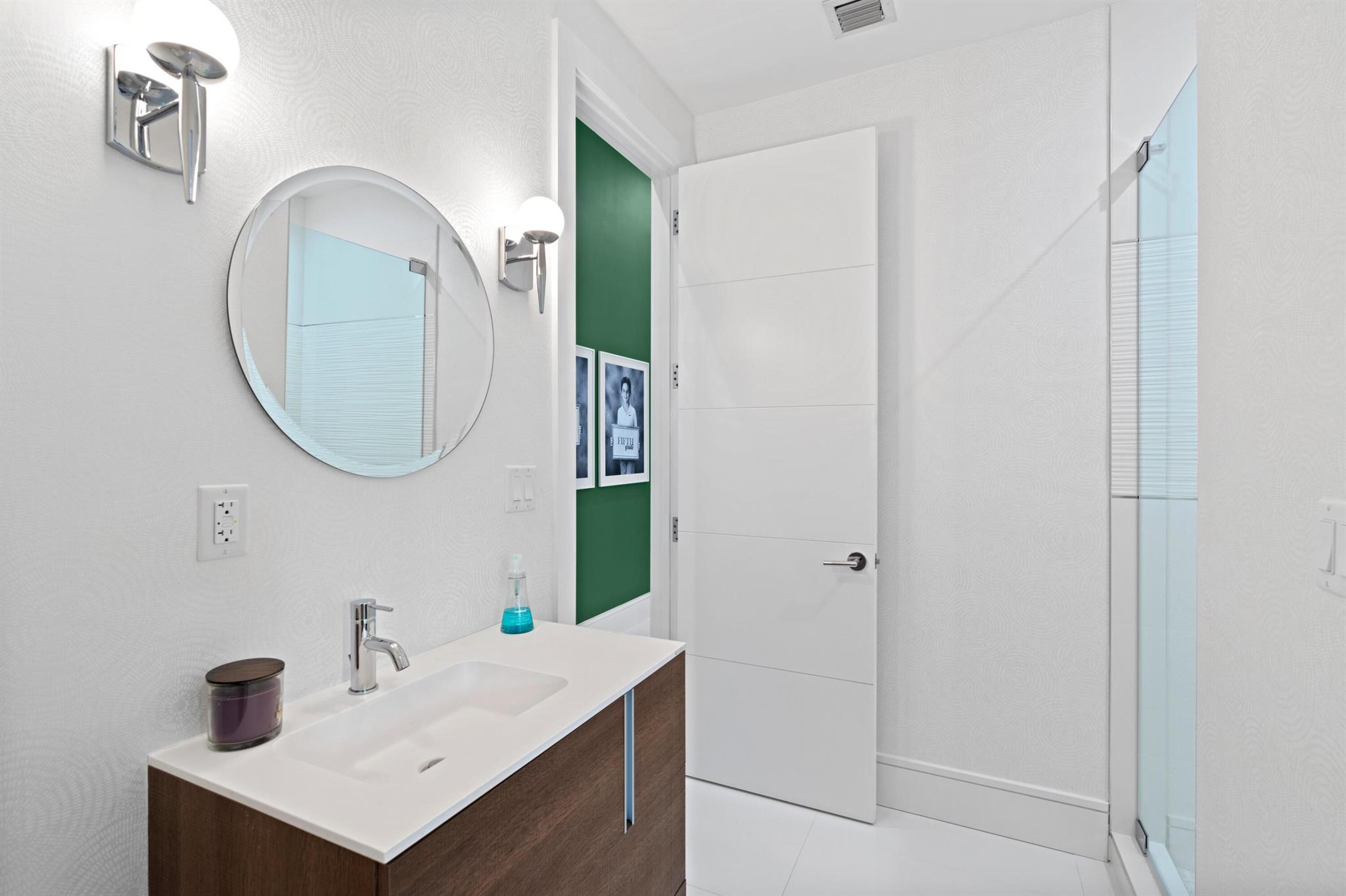 BERMUDA RUN - Residential