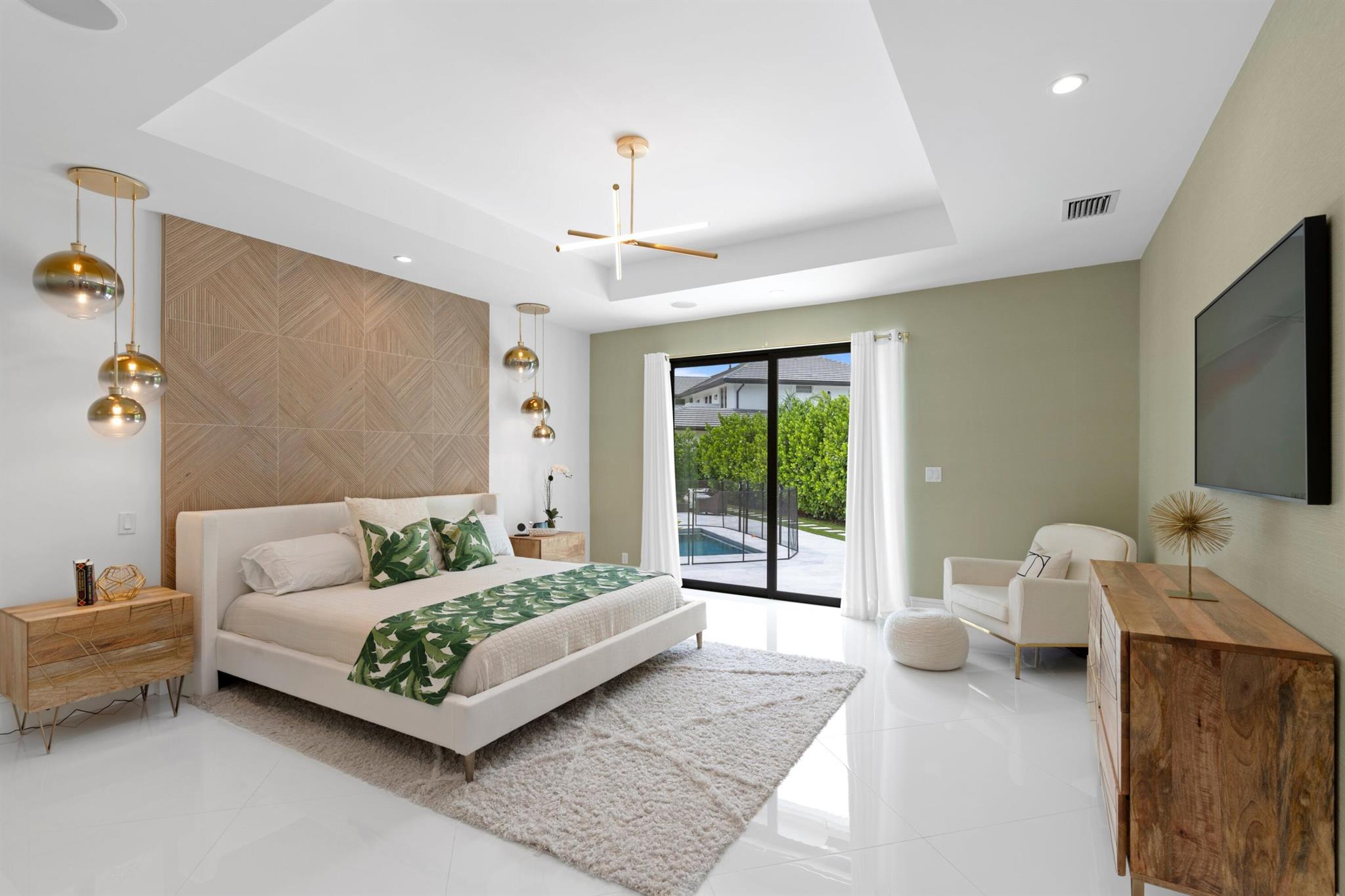 BERMUDA RUN - Residential