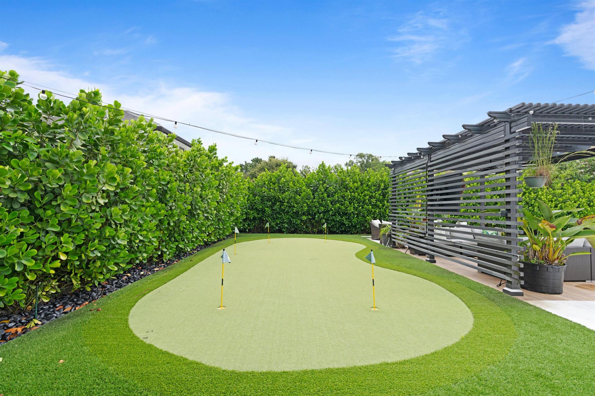 BERMUDA RUN - Residential