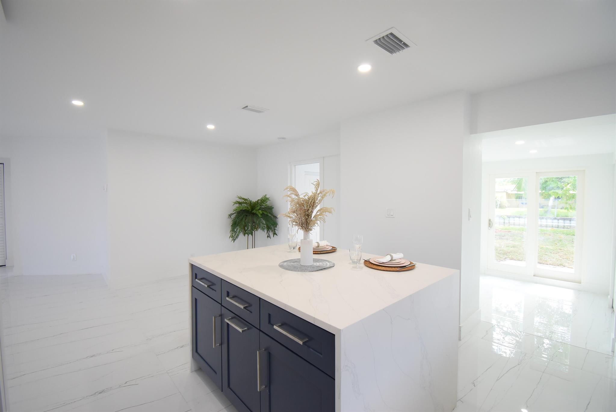 LAUDERDALE LAKES NORTH GA - Residential Lease