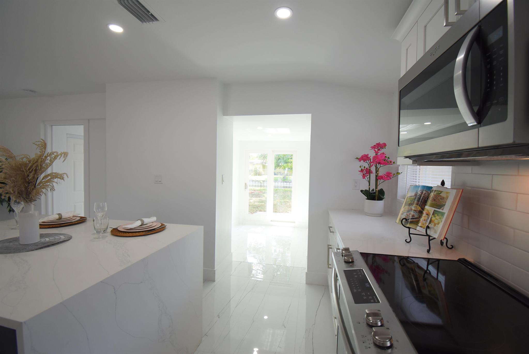 LAUDERDALE LAKES NORTH GA - Residential Lease