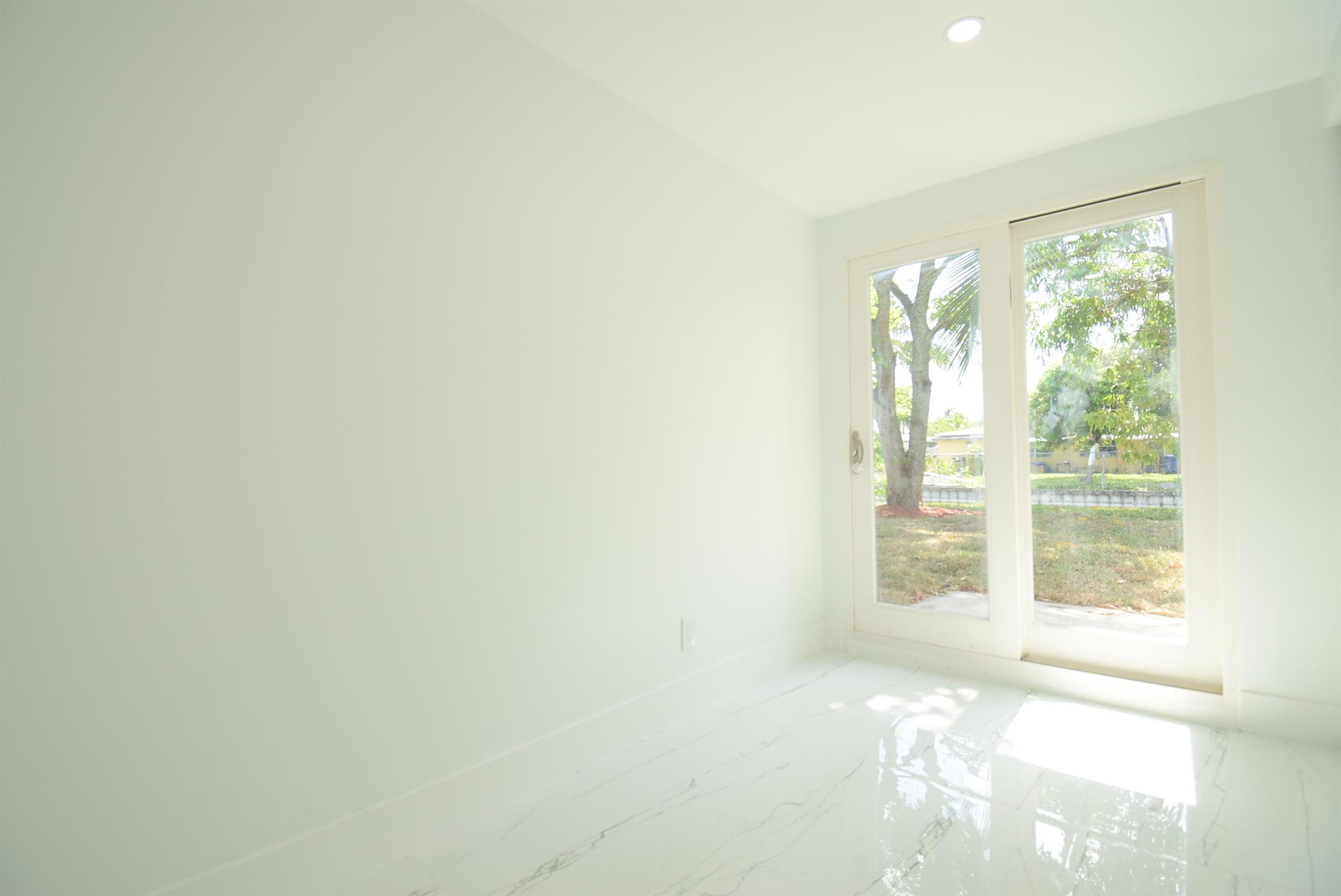 LAUDERDALE LAKES NORTH GA - Residential Lease