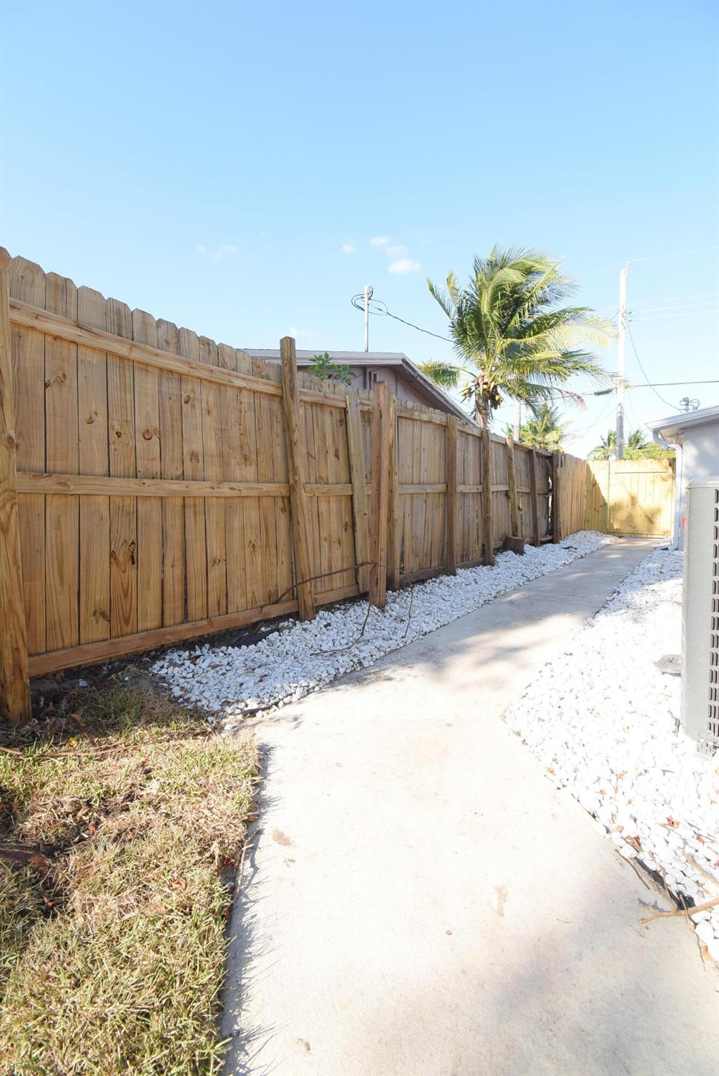 LAUDERDALE LAKES NORTH GA - Residential Lease