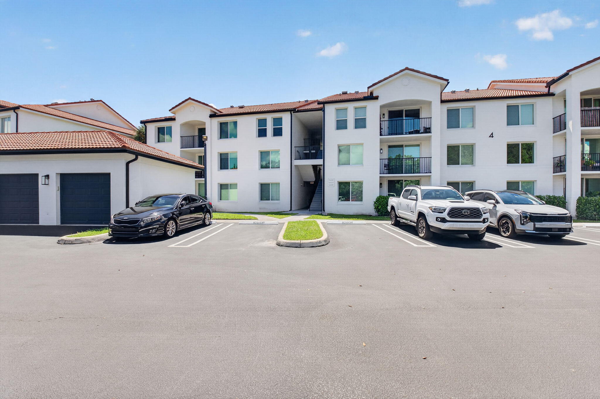 417 Villa Circle