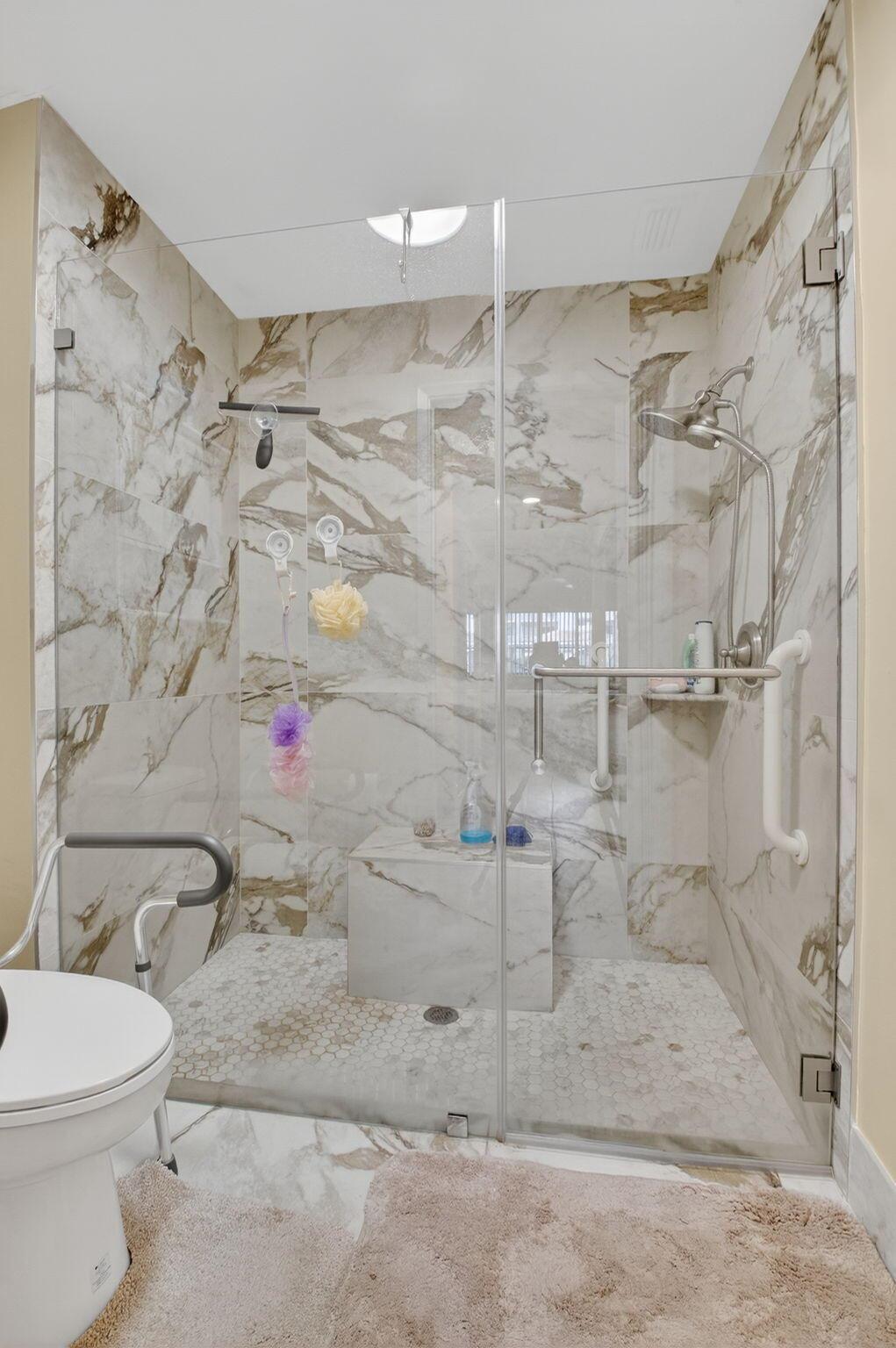 HUNTINGTON POINTE - Residential