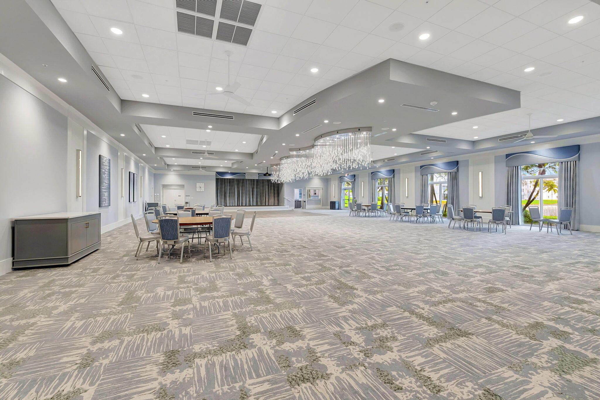 HUNTINGTON POINTE - Residential