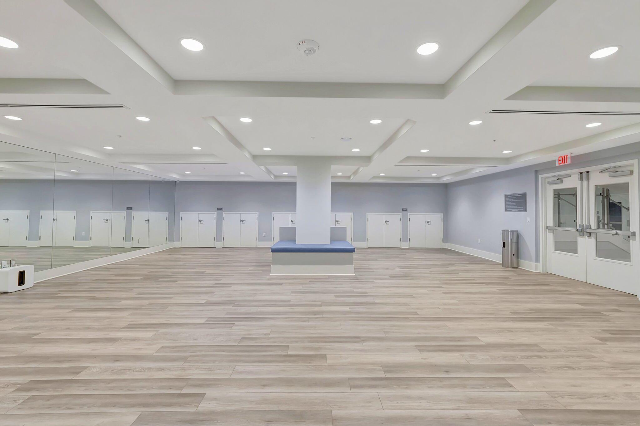 HUNTINGTON POINTE - Residential