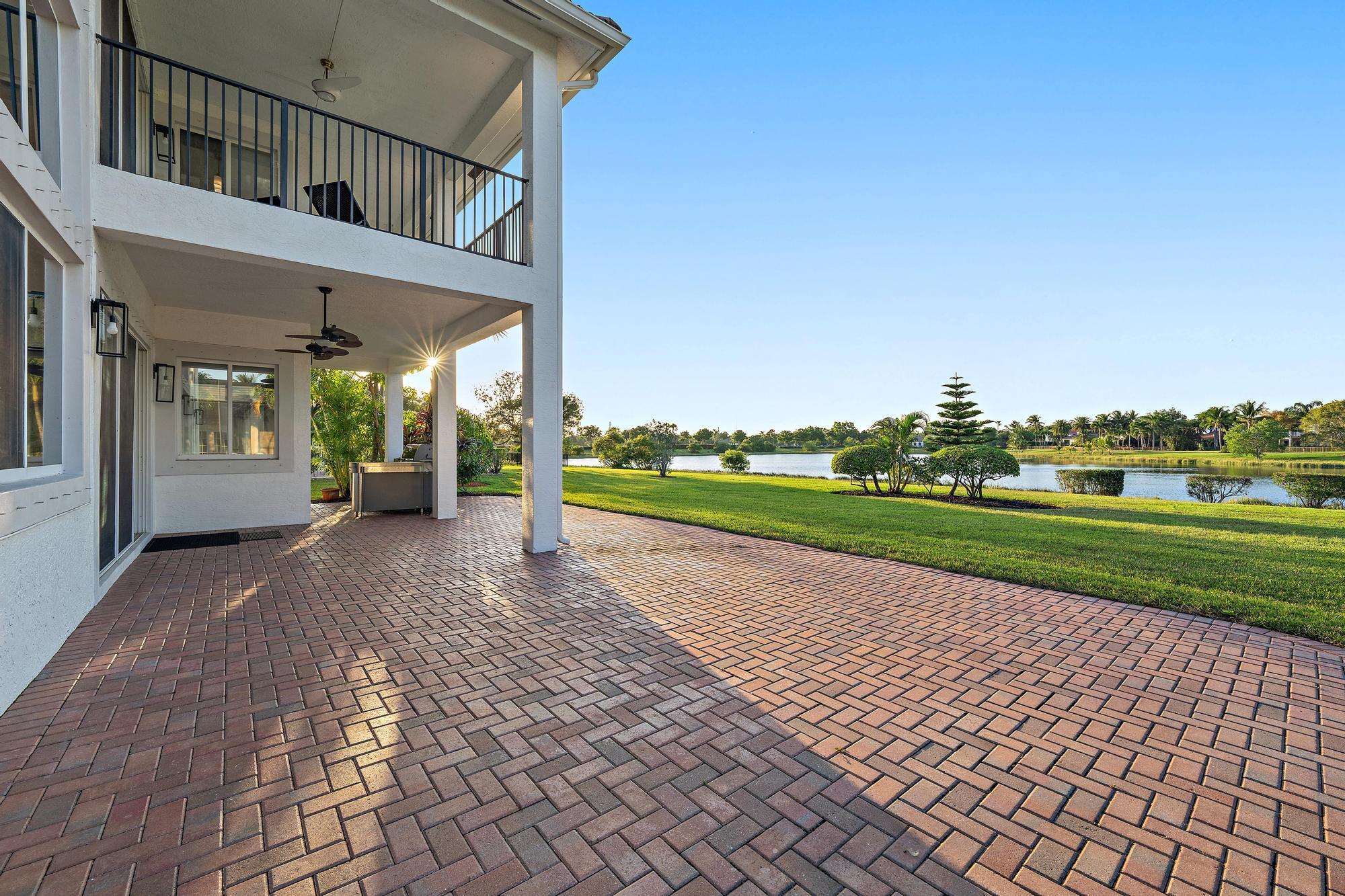 4770 SW Long Bay Drive