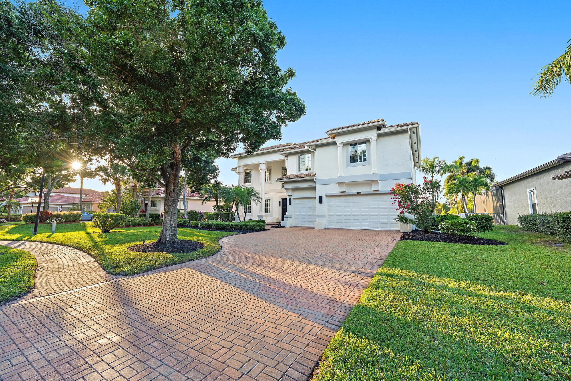 4770 SW Long Bay Drive