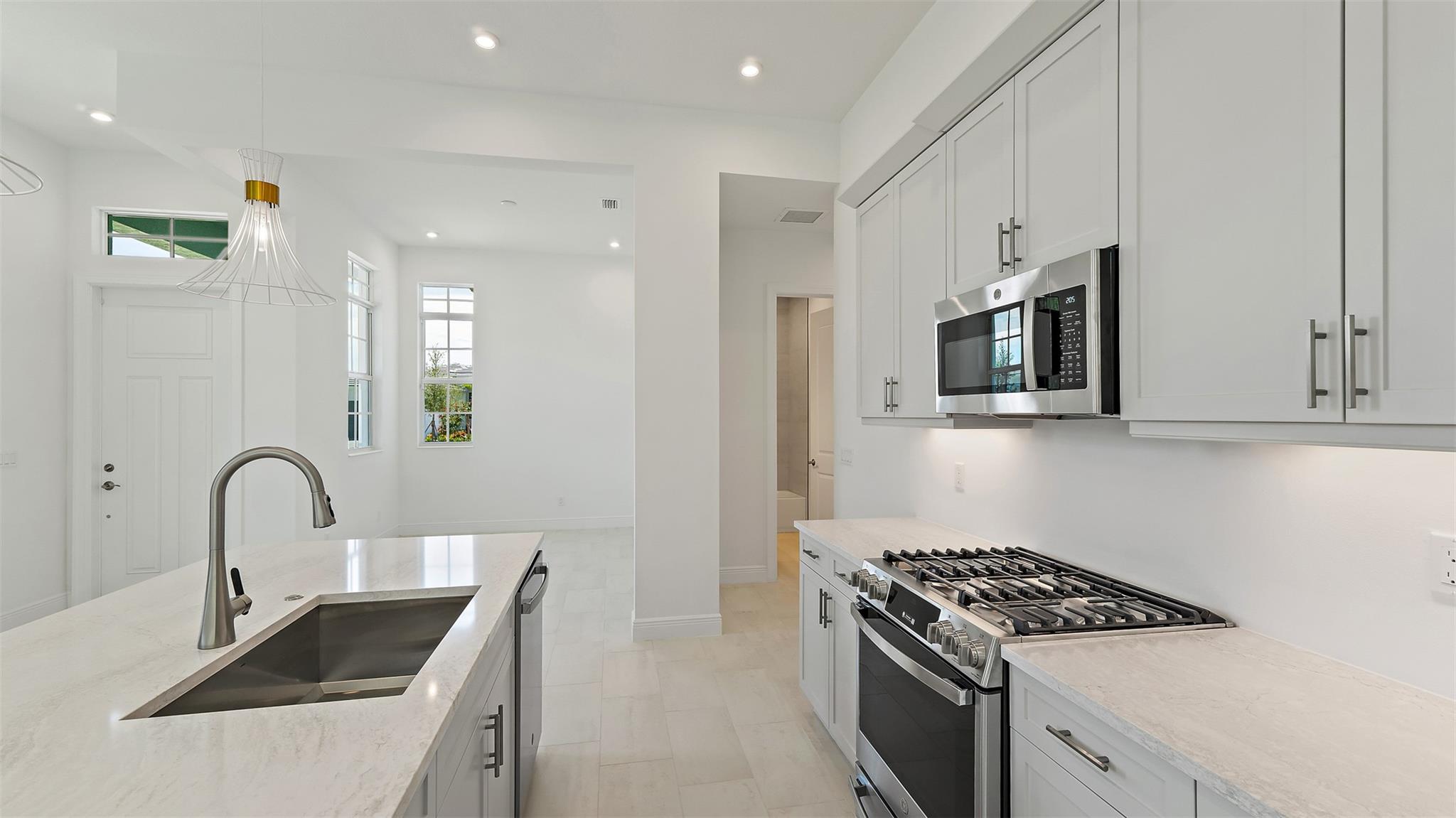 KH RIVELLA LLC - Residential