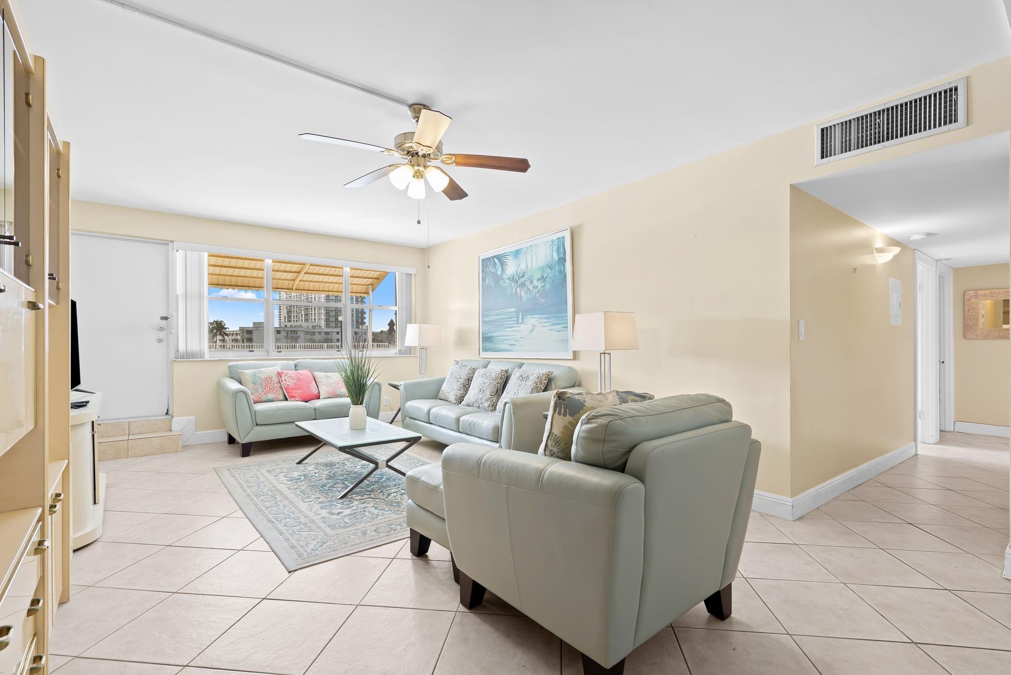 111 Golden Isles Dr B2