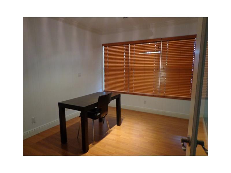 HOLLYWOOD - Residential