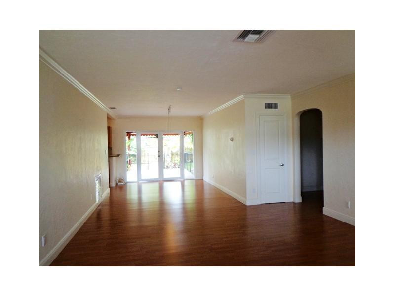 HOLLYWOOD - Residential