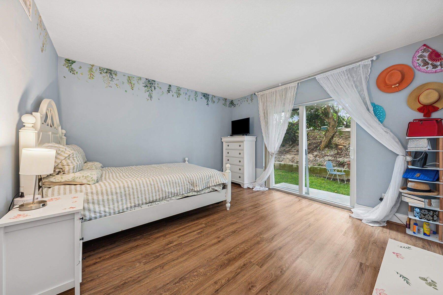 PALM BEACH WHITEHOUSE - Residential