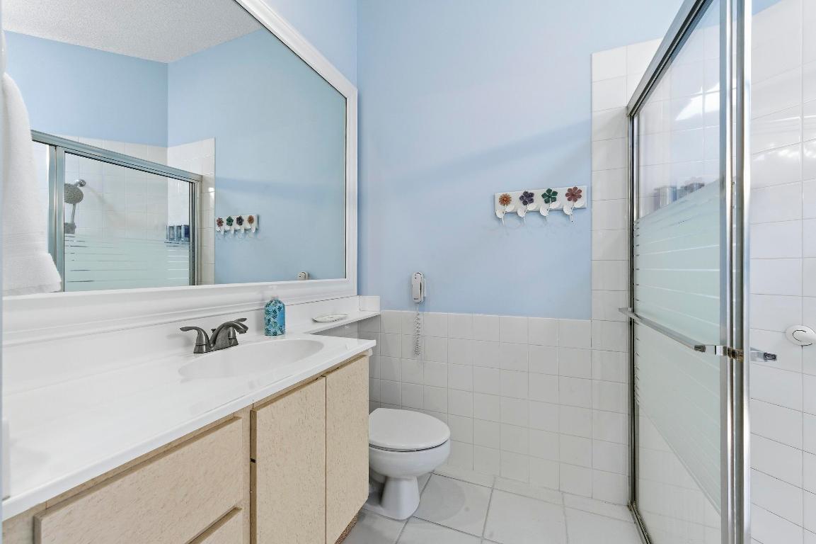 OAKS OAKS EAST 4 - Residential