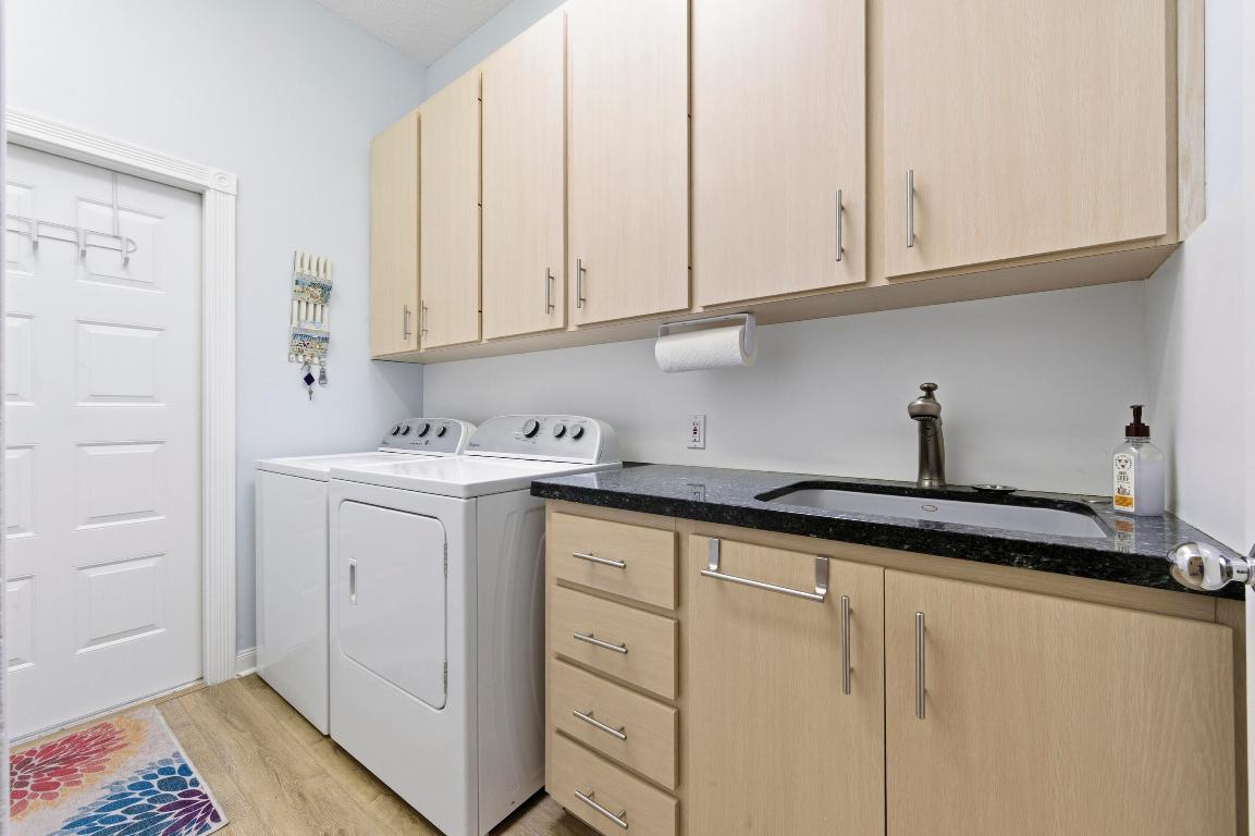 OAKS OAKS EAST 4 - Residential