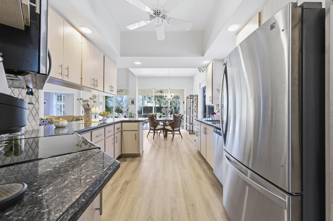 OAKS OAKS EAST 4 - Residential