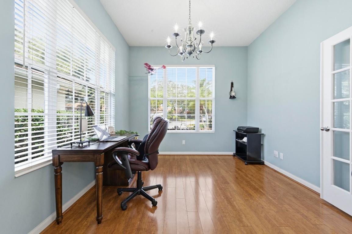 OAKS OAKS EAST 4 - Residential