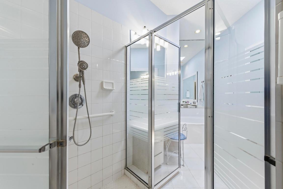 OAKS OAKS EAST 4 - Residential