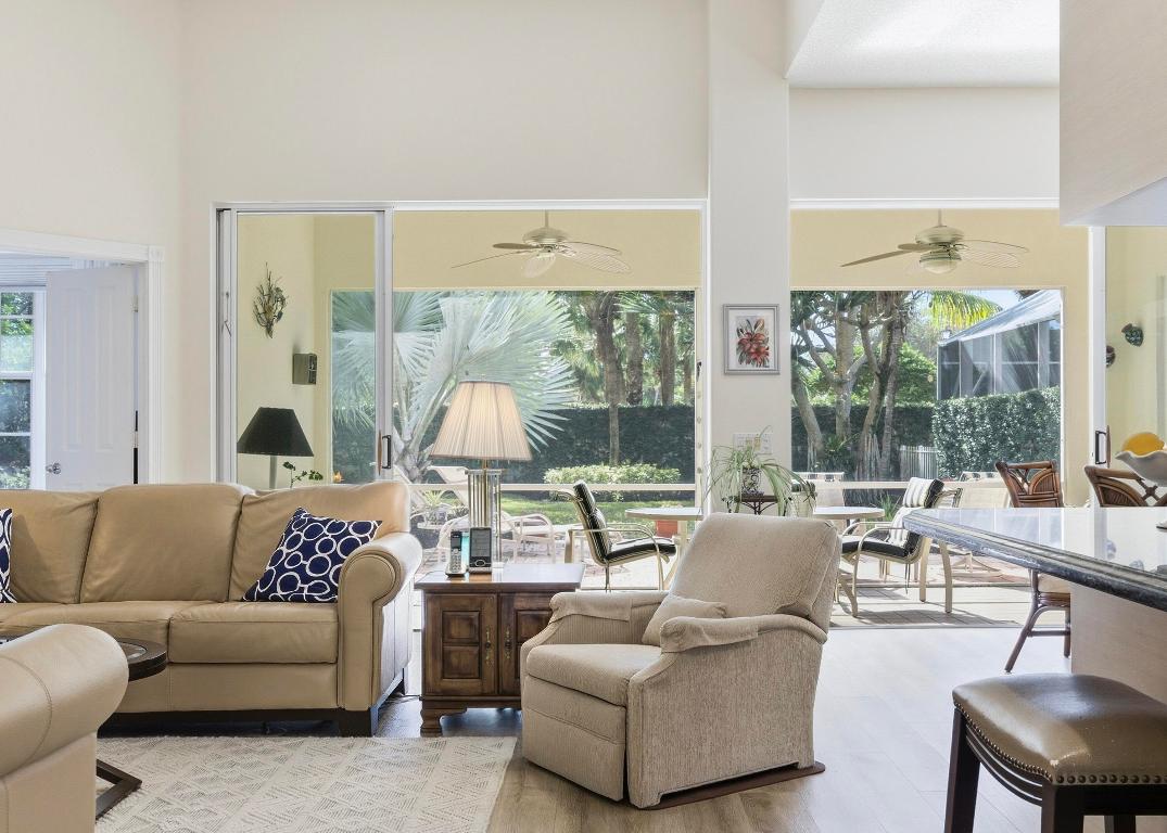 OAKS OAKS EAST 4 - Residential