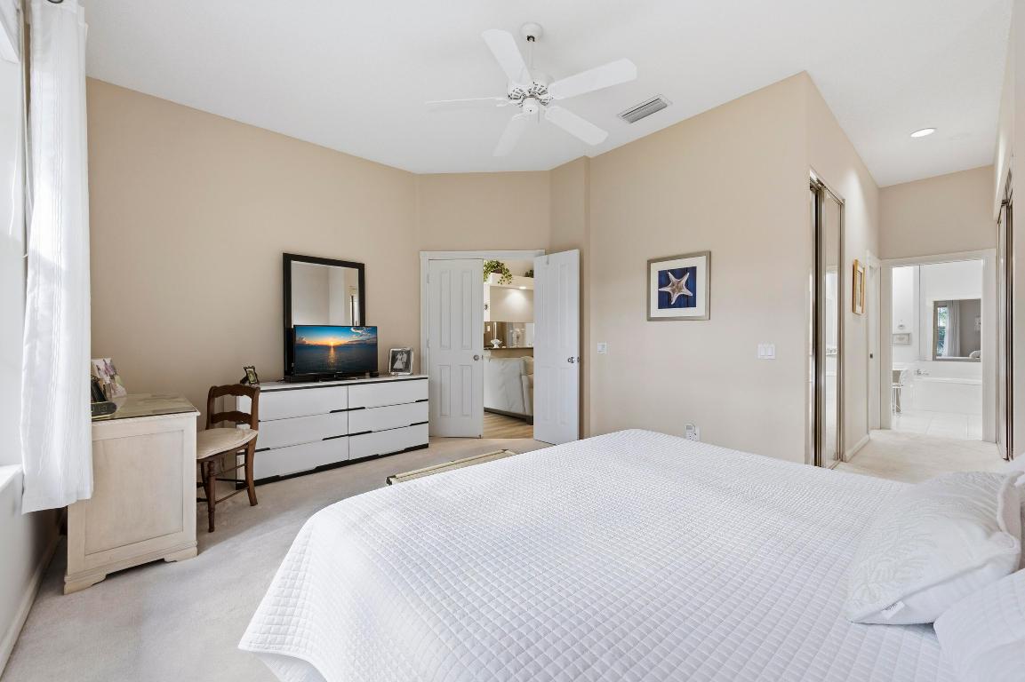 OAKS OAKS EAST 4 - Residential