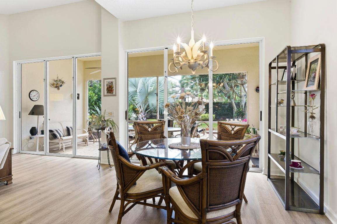 OAKS OAKS EAST 4 - Residential