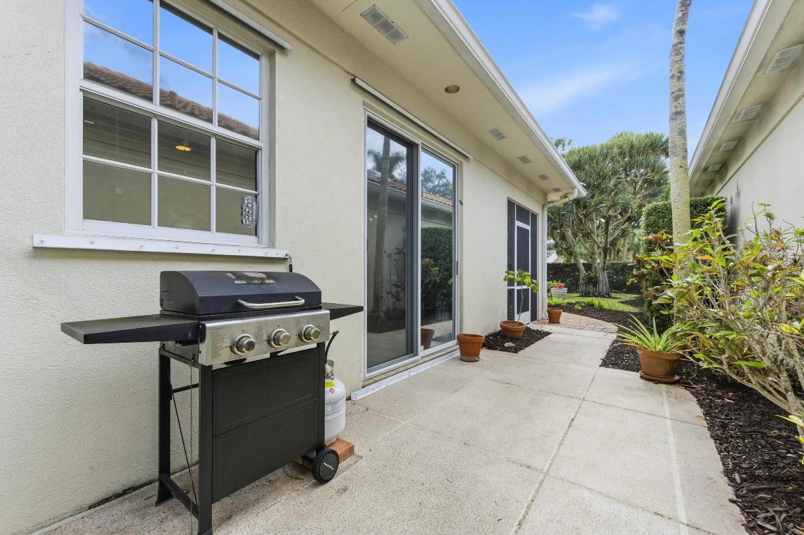 OAKS OAKS EAST 4 - Residential