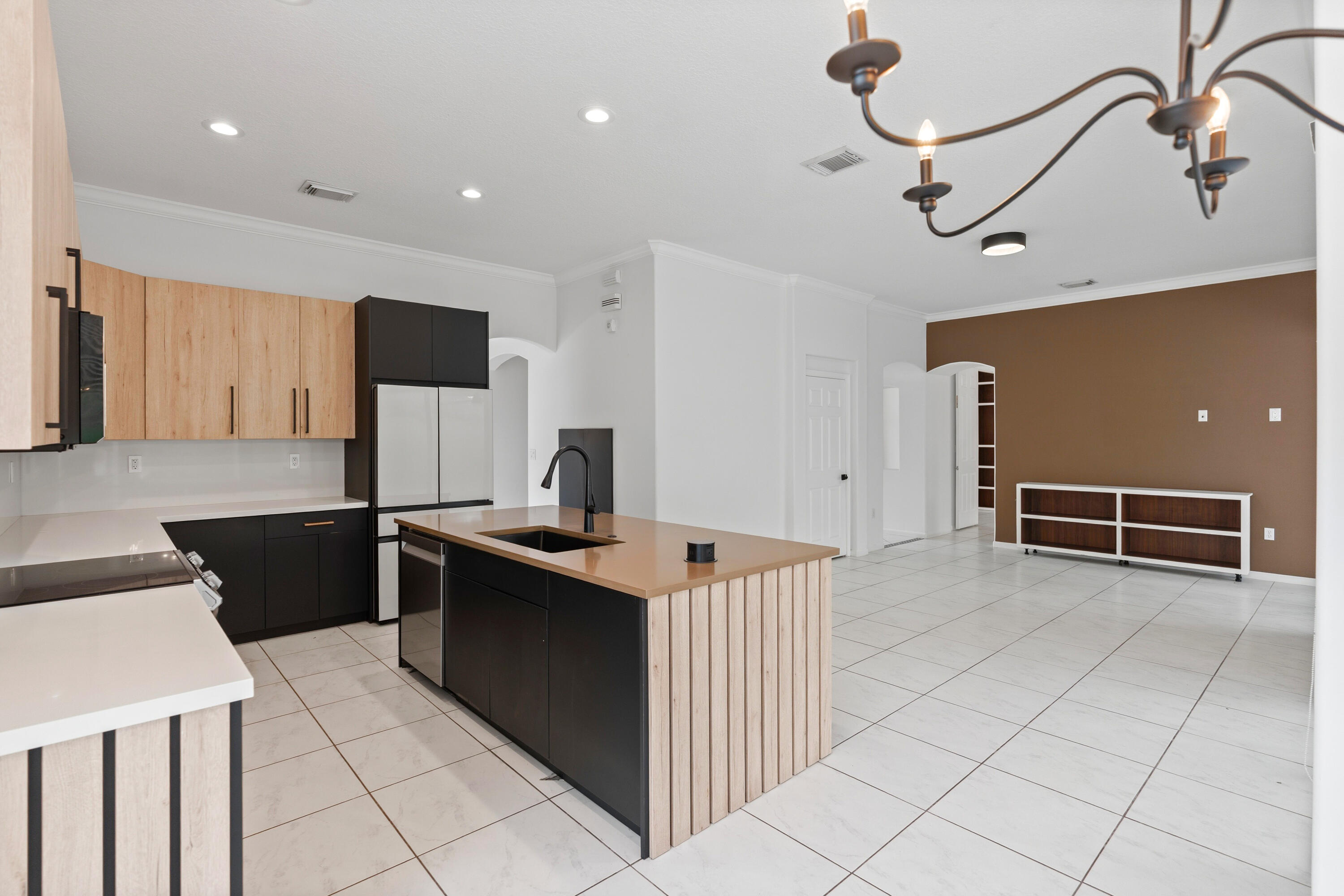 SUNSET LAKES PLAT TWO - Residential