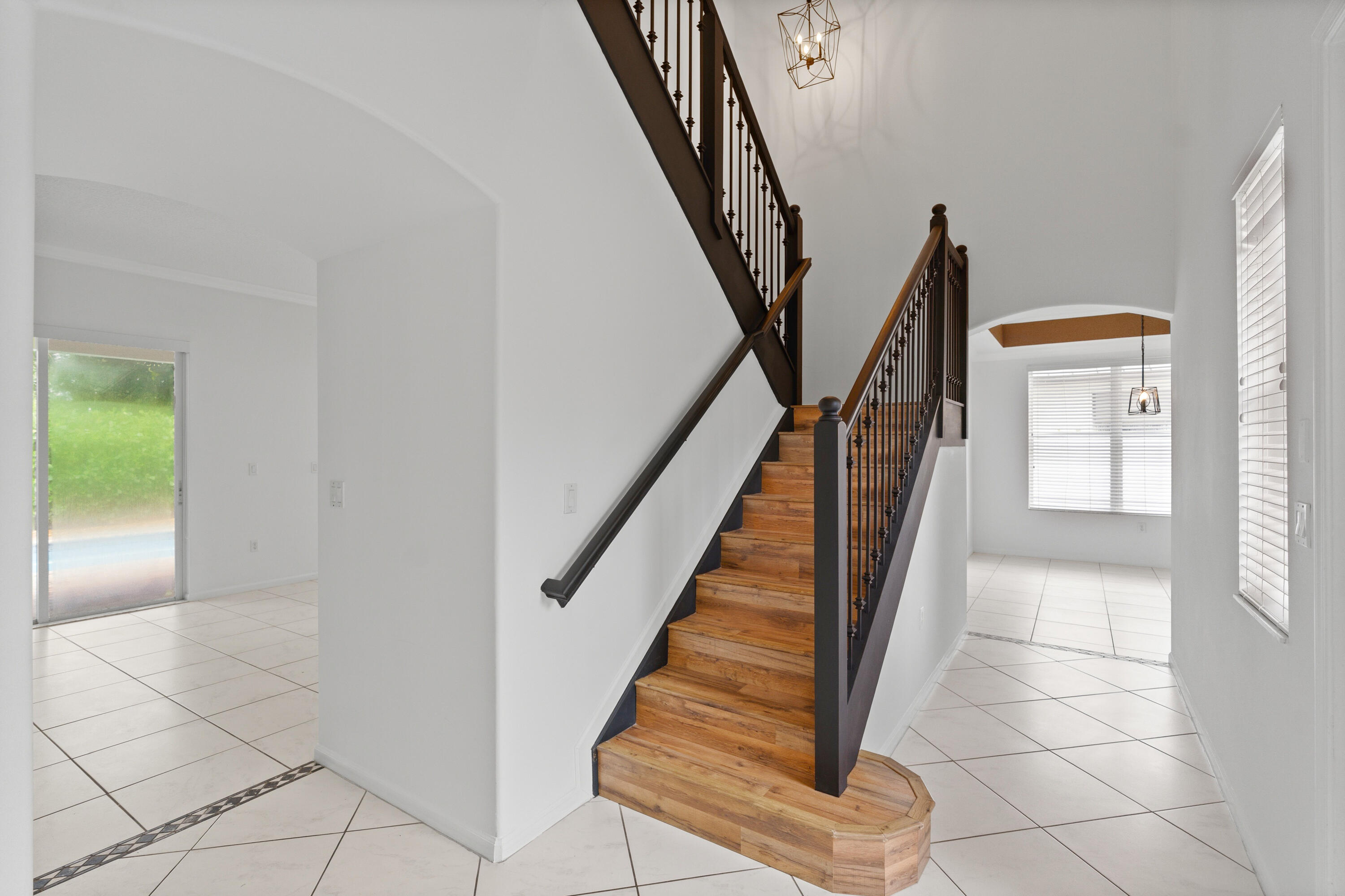 SUNSET LAKES PLAT TWO - Residential