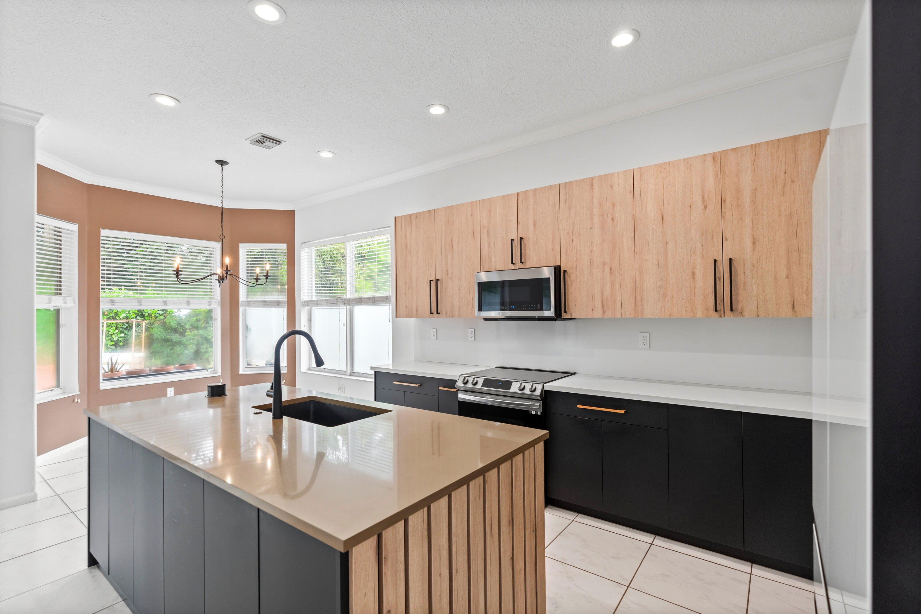 SUNSET LAKES PLAT TWO - Residential