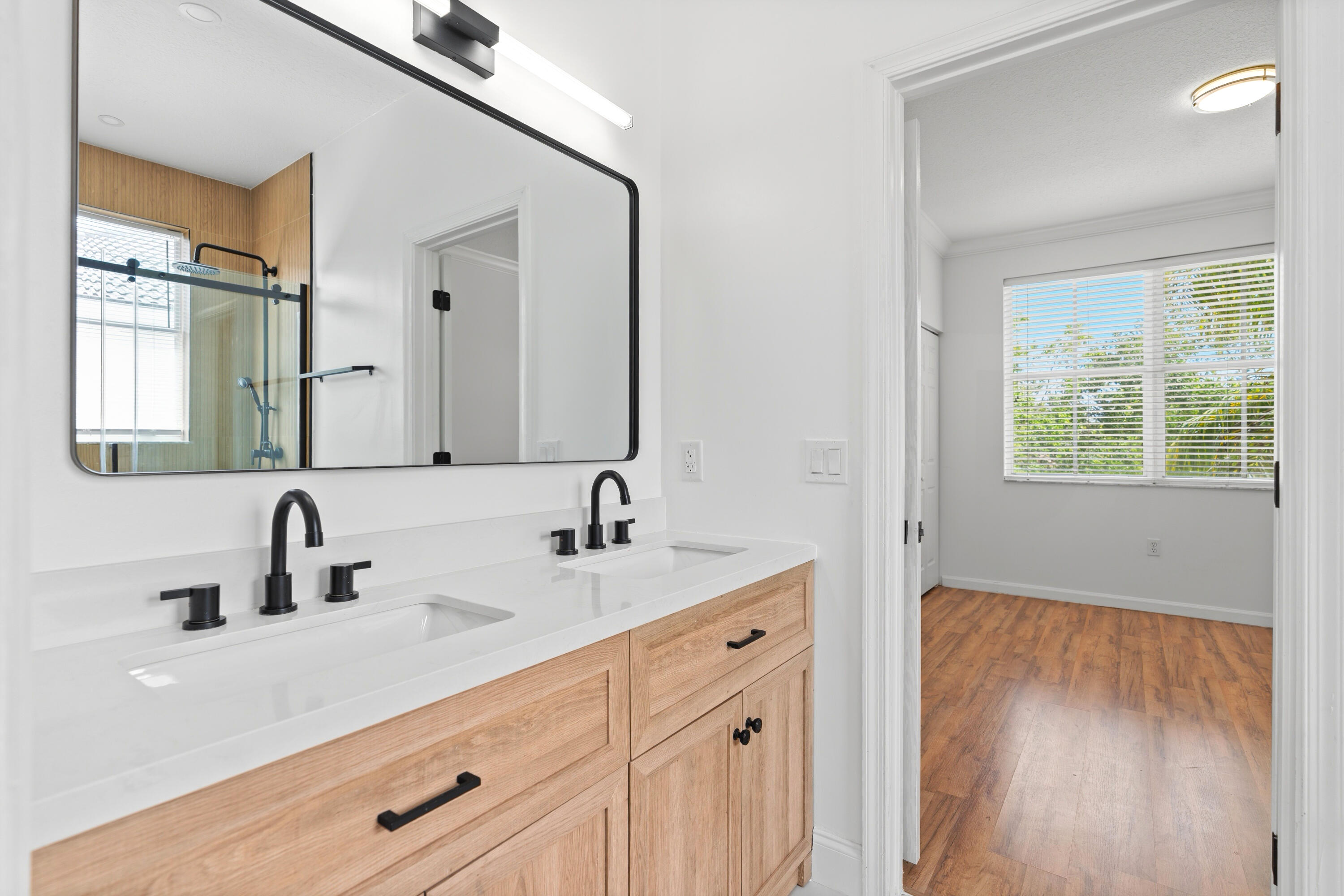 SUNSET LAKES PLAT TWO - Residential