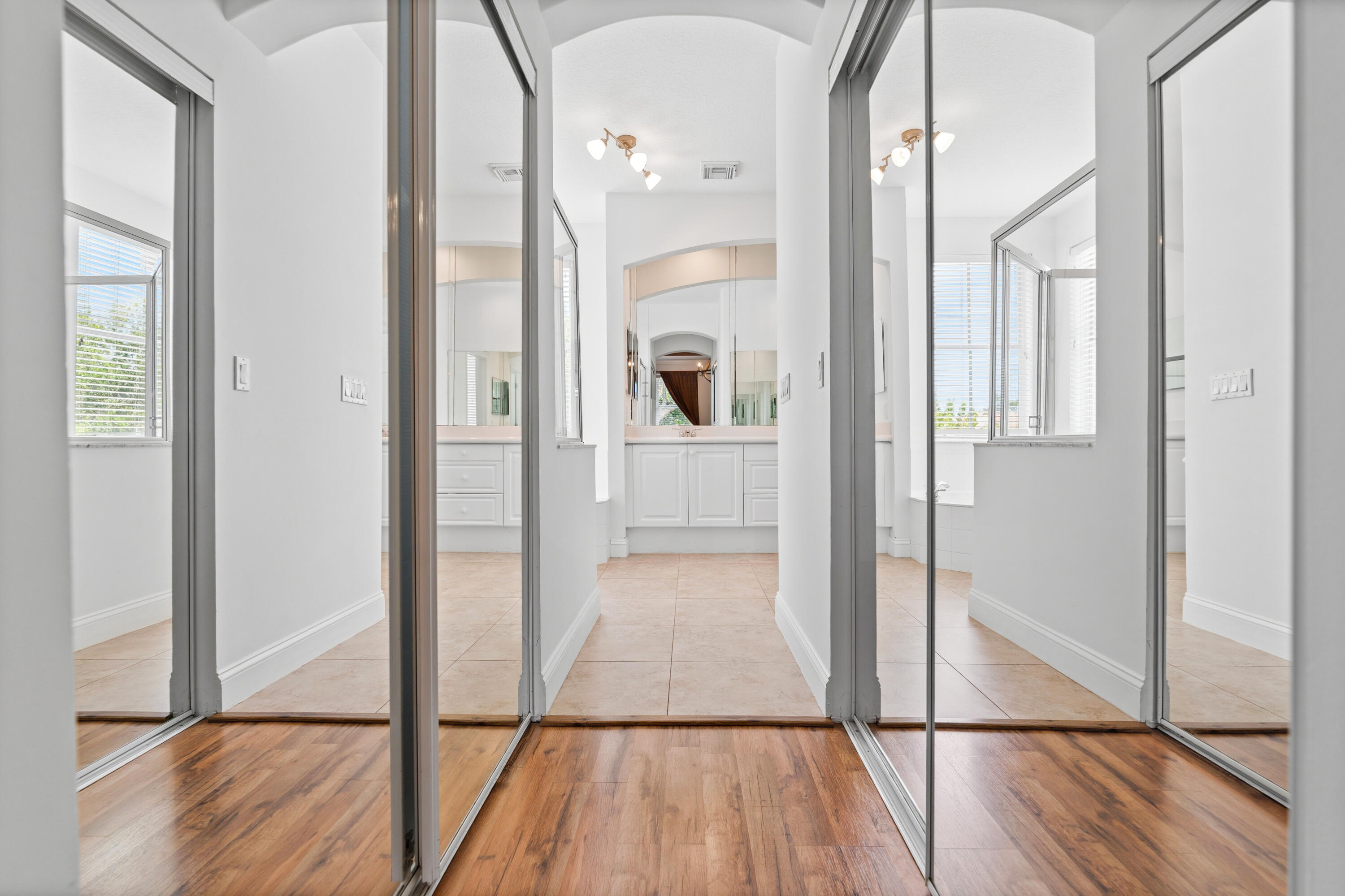 SUNSET LAKES PLAT TWO - Residential