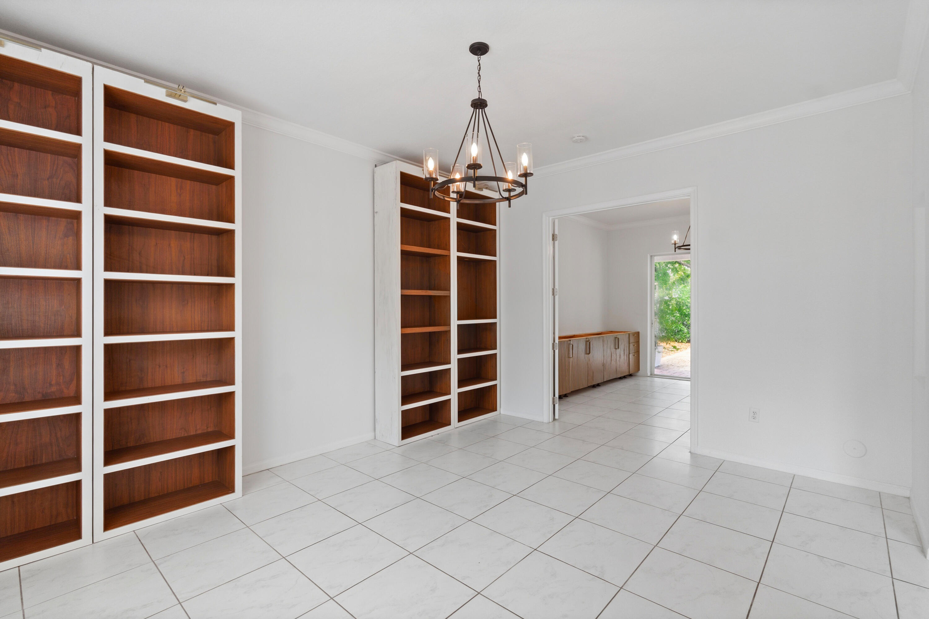 SUNSET LAKES PLAT TWO - Residential