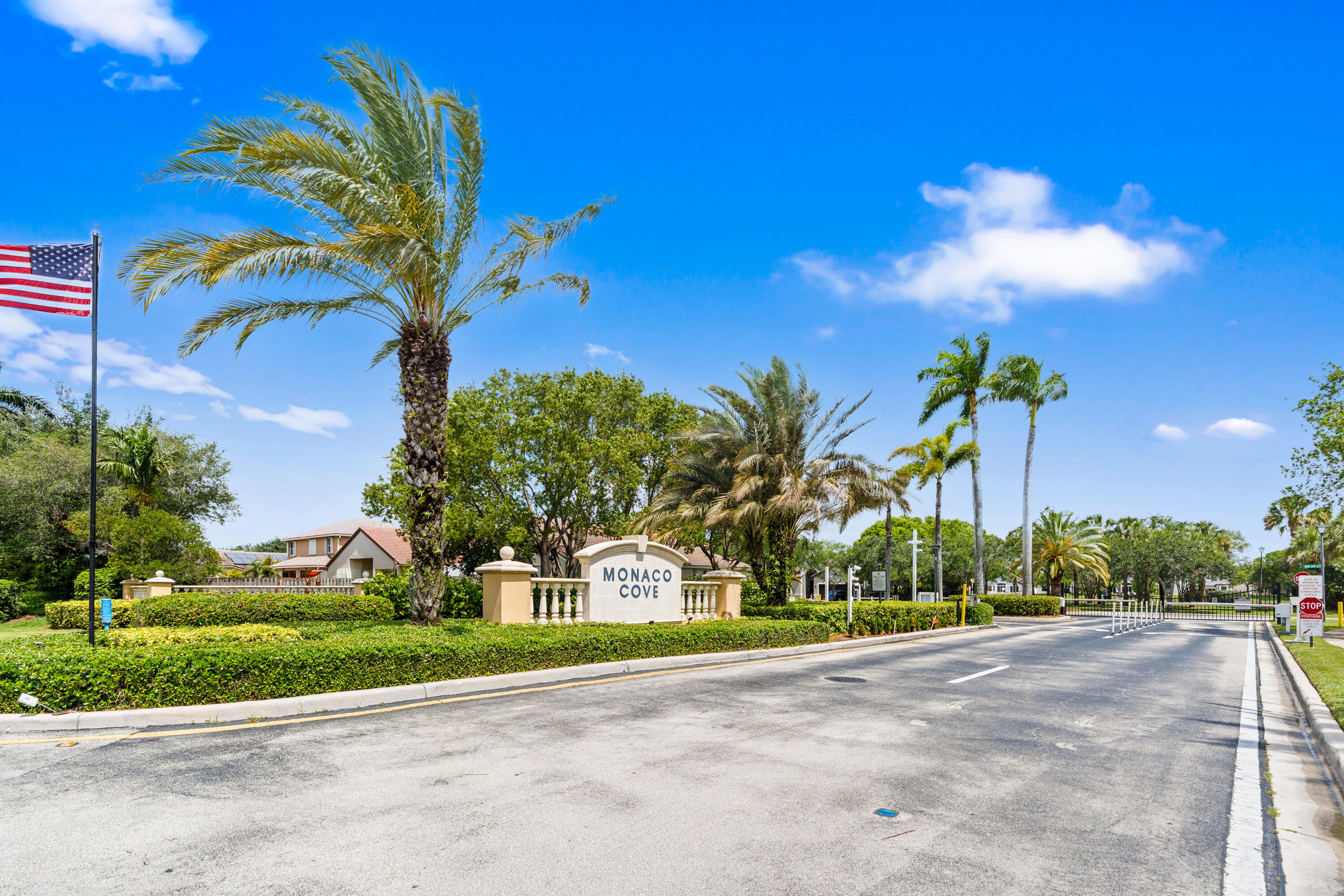 SUNSET LAKES PLAT TWO - Residential