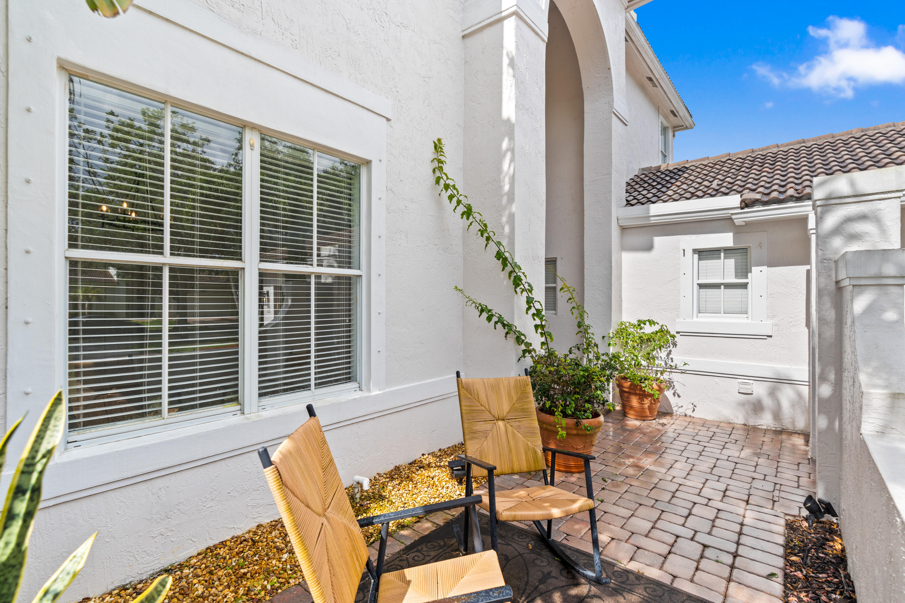 SUNSET LAKES PLAT TWO - Residential