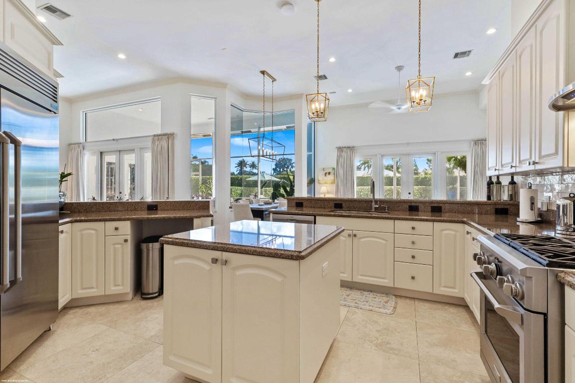 EQUESTRIAN CLUB ESTATES - Residential