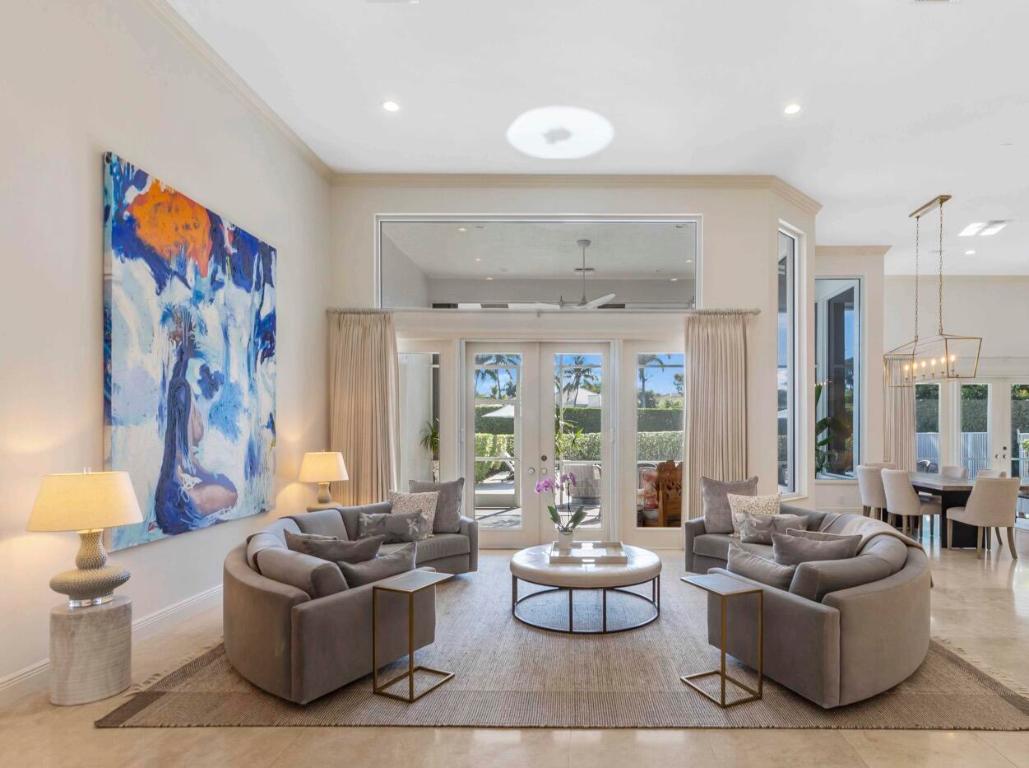 EQUESTRIAN CLUB ESTATES - Residential