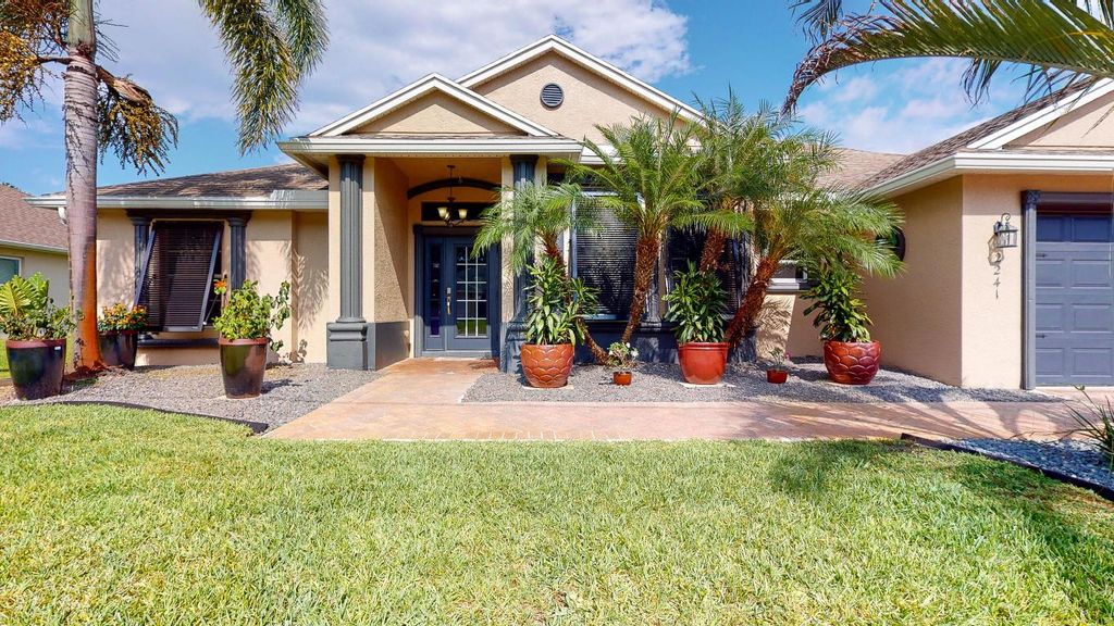 Photo of 2241 SW Nightingale Terrace, Port Saint Lucie, FL 34953 (MLS # R10956572)