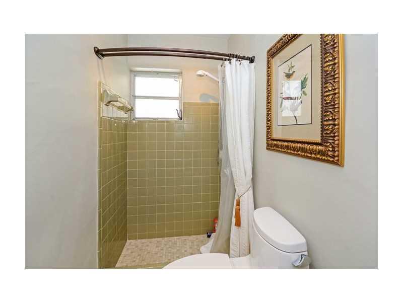 SUNRISE GOLF VILLAGE 20 - Residential