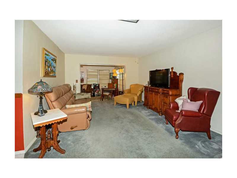 SUNRISE GOLF VILLAGE 20 - Residential