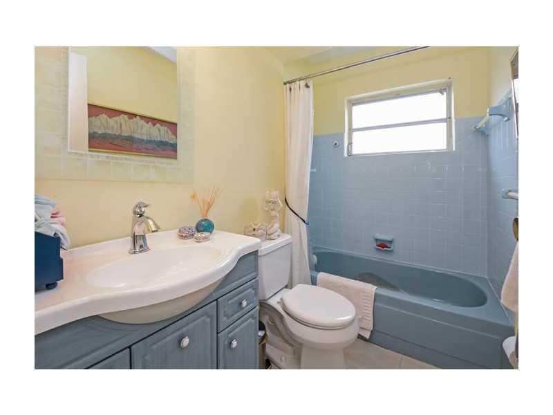 SUNRISE GOLF VILLAGE 20 - Residential